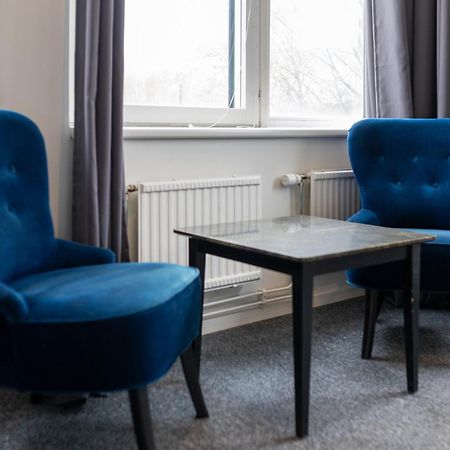 Stockholm Hotel Apartments Солентюна Екстериор снимка
