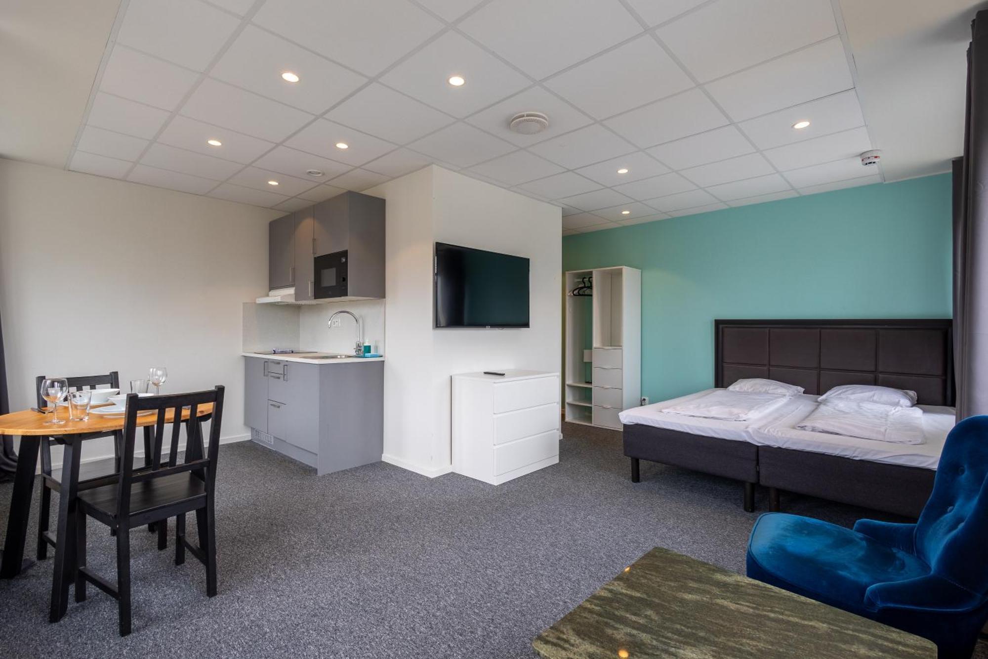 Stockholm Hotel Apartments Солентюна Екстериор снимка