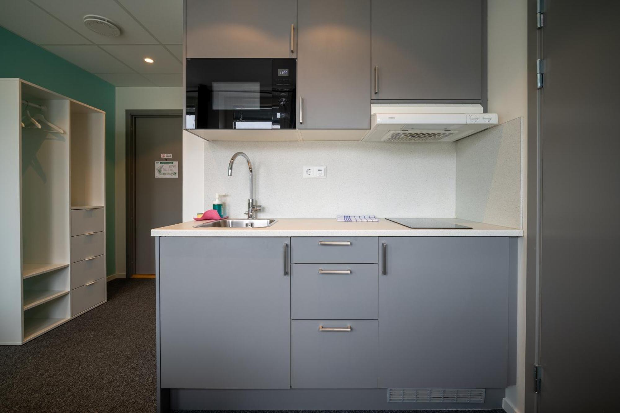 Stockholm Hotel Apartments Солентюна Екстериор снимка