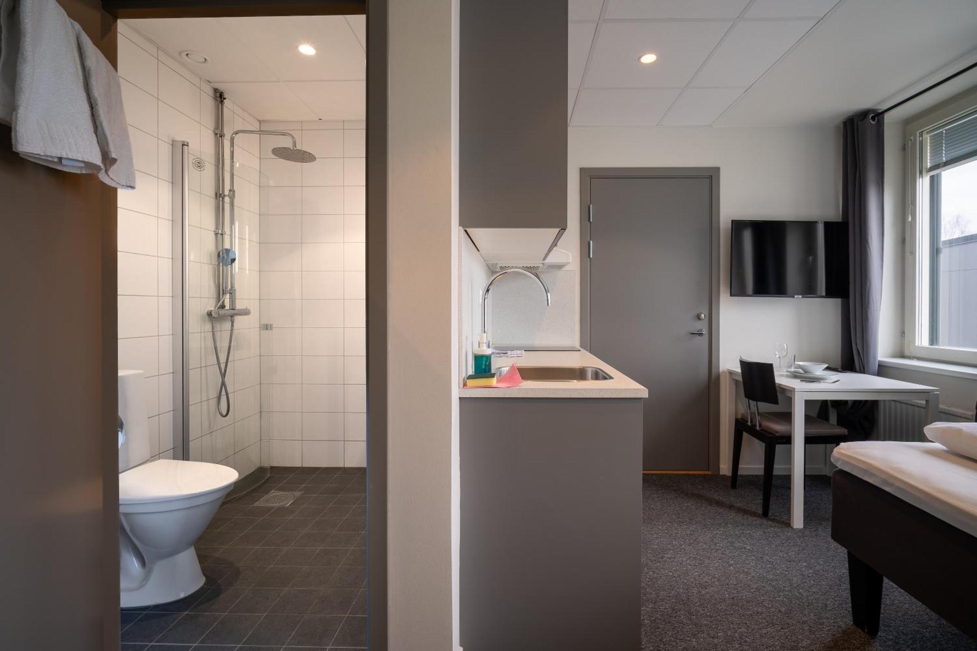 Stockholm Hotel Apartments Солентюна Екстериор снимка